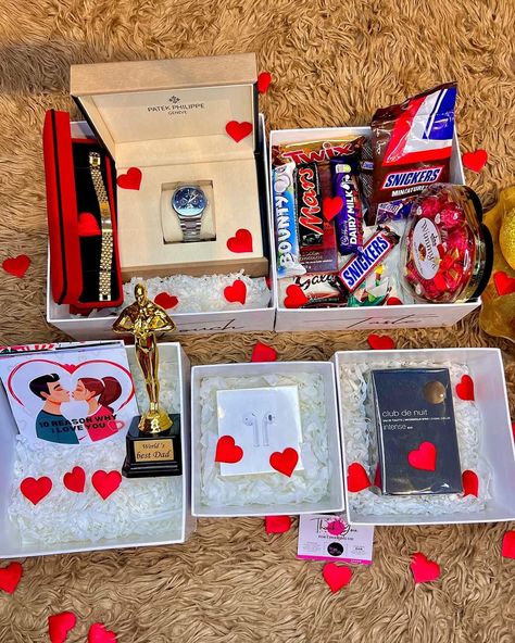 BEST HUSBAND EVER 😍😍 His Package Content: Luxury watch ( boxed ) Luxury perfume ( boxed ) Customize trophy 🏆 AirPod ( apply product ) Customize Reason y card 😍 Box of chocolate Decor Boxes NOTE ✅ : Available for immediate delivery 🚚 ➡️ *Now serving all your celebration needs:* - Birthdays 🎉 - Bridal Showers 💍 - Proposals 💖 - Anniversary Celebrations ✨ - Thank You Surprises 🙏 - ⁠After Birth surprise - Corporate Gifts 🏢 - Welcome Home Surprises 🏡 …and much more! 📍 Find u... Welcome Home Surprise, Chocolate Decor, Best Husband Ever, Luxury Watch Box, Custom Trophies, Perfume Box, After Birth, Luxury Perfume, Best Husband