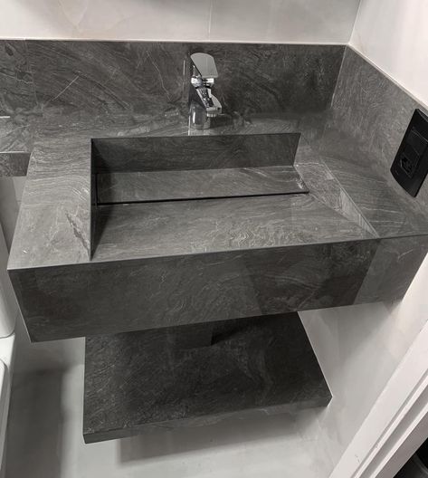 Granite Bathroom Sink, Granite Sink Bathroom, Wash Basin Counter, Granite Bathroom, Bathroom Design Layout, Bathroom Floor Plans, Washbasin Design, Home Hall Design, Washroom Design