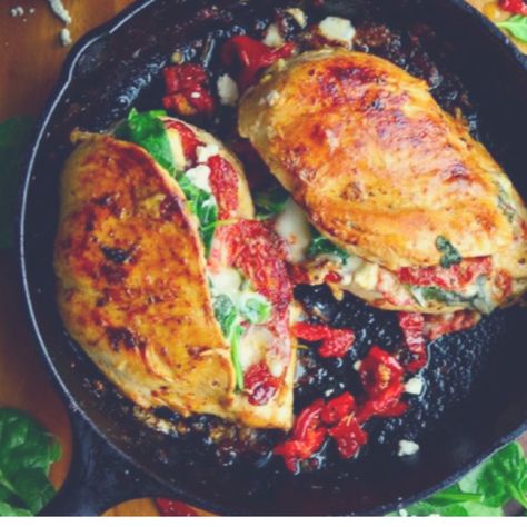 Roasted Red Pepper & Goat Cheese Stuffed Chicken Breasts - Rejoice Nutrition and Wellness Goat Cheese Stuffed Chicken Breast, Goat Cheese Stuffed Chicken, Stuffed Chicken Breast, Goat Cheese Recipes, Cheese Stuffed Chicken, Roasted Red Pepper, Stuffed Chicken, Spinach And Cheese, Roasted Peppers