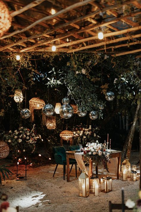 Fun outdoor destination wedding tablescape with green and pink colour theme with disco balls overhead and natural lush greenery of jungle setting in Tulum, Mexico Dark Green And Pink Wedding Decor, Dark Disco Wedding, Dark Green And Pink Wedding, Boda Aesthetic, Mayan Wedding, Disco Ball Decorations, Spooky Dinner, Beachfront Wedding, Disco Vibes