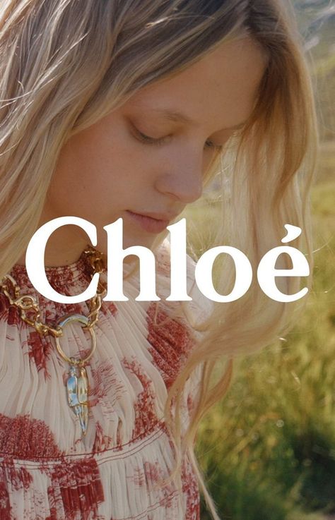 Eliza Kallmann & Kat Carter Model Chloe Fall Winter 2019.20 Collection Zara Campaign, Chloe Brand, Chloe Fashion, Confessions Of A Shopaholic, Anja Rubik, Pop Posters, Fashion Project, Runway Collection, Fashion Photoshoot