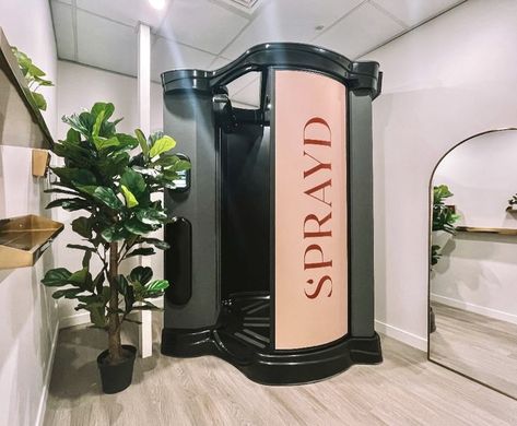 Tanning Salon Decor, Spray Tan Booth, Spray Tan Room, Beauty Bar Ideas, Spray Tan Salons, Tanning Studio, Tanning Room, Tanning Booth, Spray Tan Business