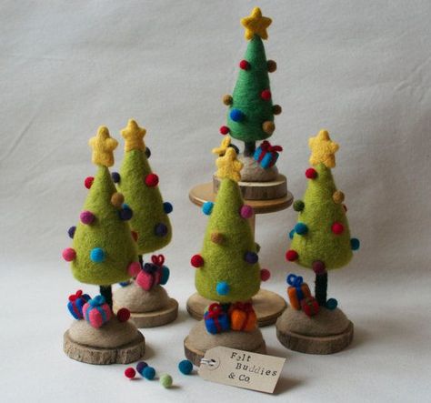 17 Best ideas about Felt Christmas Trees on Pinterest | Felt ... Tovad Ull, Felt Christmas Tree Decorations, Needle Felted Ornaments, Needle Felted Christmas, Felt Tree, Felt Christmas Decorations, Felt Christmas Tree, Needle Felting Projects, Felt Christmas Ornaments