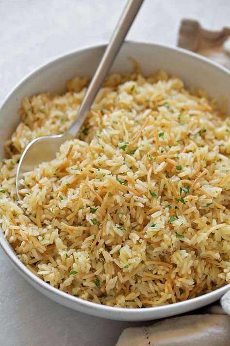 Tender, flavorful pilaf made in the Instant Pot. It doesn't get any easier than this! Simply add the ingredients and let the pressure cooker do the rest. Full recipe on: lifemadesimplebakes.com #instantpot #pressurecooker #rice #pilaf #recipe #sidedish Instant Pot Rice Pilaf, Easy Rice Pilaf, Buttery Rice, Instant Pot Rice, Rice Pilaf Recipe, Pilaf Recipe, Ip Recipes, Pilaf Recipes, Side Dishes For Chicken