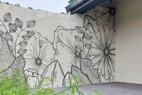 29 Unique Garden Mural Ideas for Outdoor Walls & Fences 21 Woman Cave Ideas, Outdoor Wall Paint, Exterior Murals, Porch Wall Decor, Garden Wall Designs, Garden Mural, Flower Mural, Minimalist Garden, Mural Ideas