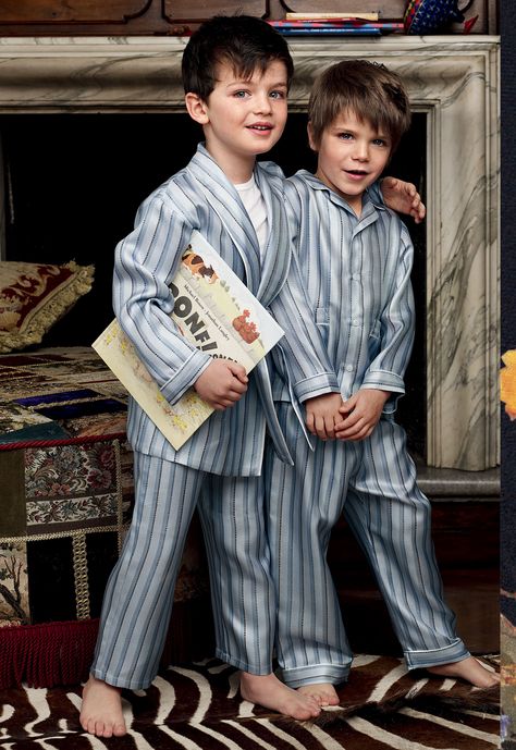 ru_glamour: Dolce & Gabbana, Collection for kids Fall Winter 2013 Season Boys Pjs, Dolce And Gabbana Kids, Striped Pyjamas, Stylish Boys, Fall Kids, Boys Pajamas, Baby Boy Fashion, Kids Pajamas, Kids Fashion Boy