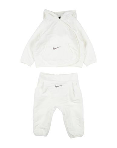 Jersey Brand logo Solid color Hooded Long sleeves Snap fastenings No pockets Lifestyle 2-piece set Wash at 30° c Do not dry clean Do not bleach Tumble dryable Iron at 110° c max Baby Clothes Nike, Nike Baby Clothes, Nike Sets, Nike Girl, Baby Nike, Outfits Girl, Nike Baby, Nikes Girl