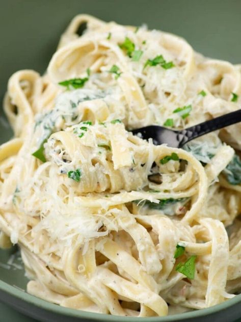 Alfredo Sauce with Cream Cheese Chicken Alfredo Sauce With Cream Cheese, Easy Cream Cheese Alfredo Sauce, Alfredo Sauce Recipe With Cream Cheese, Fettucini Sauce, Alfredo Sauce Without Cream, Alfredo With Cream Cheese, Alfredo Sauce With Cream Cheese, Cream Cheese Alfredo Sauce, Cream Cheese Alfredo