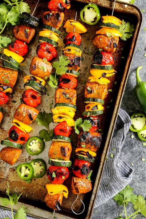 Grilled Jalapeno Cheddar Chicken Sausage Kebabs with Peppadews • a farmgirl's dabbles Chicken Sausage Dinner Ideas, Jalapeno Cheddar Chicken, Chicken Sausage Dinner, Sausage Dinner Ideas, Sausage Kebabs, Kebab Recipes Beef, Greek Chicken Kebabs, Pork Kebabs, Veggie Kebabs