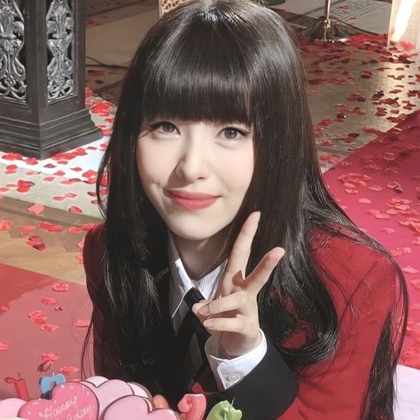 Yumeko Live Action, Yumeko Aesthetic, Manga Woman, Cute Egirl, Jabami Yumeko, Japanese Funny, Yumeko Jabami, Alien Stage, Aesthetic Themes