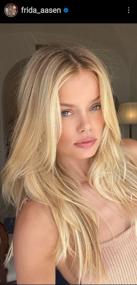 Blonde Hair Pale Skin, Embrace Messy Hair, Frida Aasen, Summer Blonde Hair, Blonde Babies, Beauty Guru, Blonde Wig, Dream Hair, Blonde Hair Color