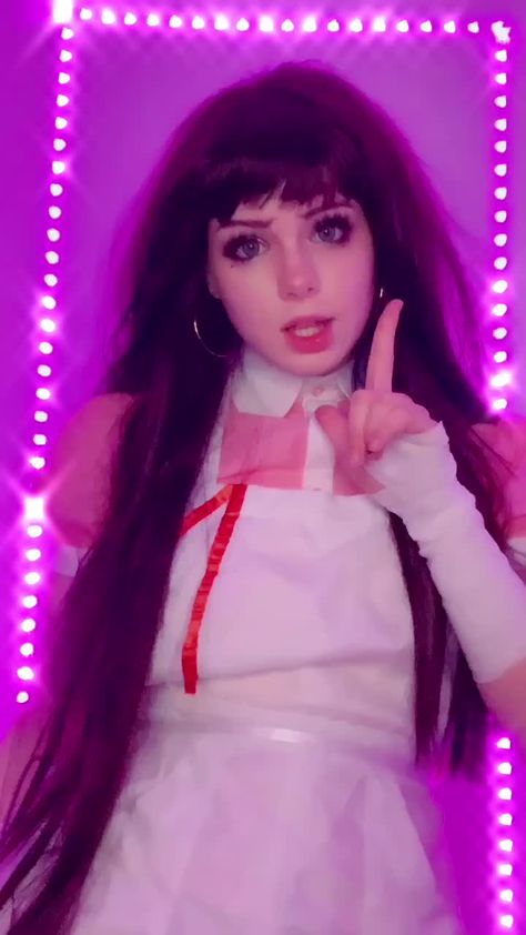 Mikan Makeup, Mikan Aesthetic, Ibuki And Mikan Cosplay, Mikan Cosplay Makeup, Junko And Mikan Cosplay, Mikan Cosplay, Danganropa Cosplays, Realistic Cosplay, Junko Cosplay Tiktok