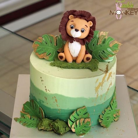 Lion Birthday Cake, Jungle Safari Cake, Jungle Birthday Cakes, Safari Cake, Baby Boy Birthday Cake, Giraffe Cakes, Lion Safari, Dinosaur Birthday Cakes, Jungle Cake