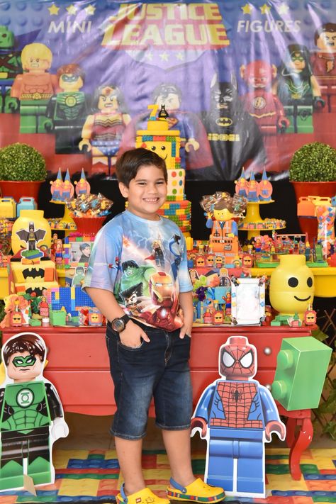 Lego Avengers Birthday Party, Avengers Birthday Party Ideas, Avengers Birthday Party, Lego Avengers, Ninjago Party, Avenger Birthday Party, Avengers Birthday, Lego Birthday, Lego Party