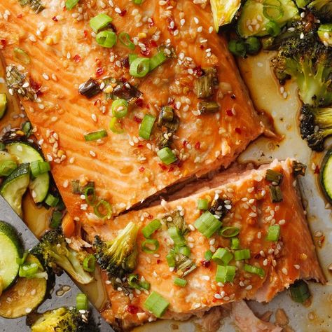 Soy Ginger Salmon, Salmon With Veggies, Slow Cooker Dinner Healthy, Ginger Salmon, Patties Recipe, Pan Seared Salmon, Salmon Patties, Slow Cooker Dinner, Healthy Slow Cooker