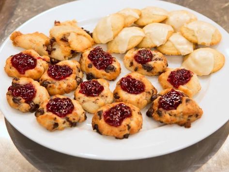 Holiday Baking Championship Recipes: Orange-Rosemary Cookies Cranberry Meringue Pie, Holiday Baking Championship, Rugelach Recipe, Orange Cookies, Cooking Competition, Orange Glaze, Way To Success, School Psychologist, Glaze Recipe