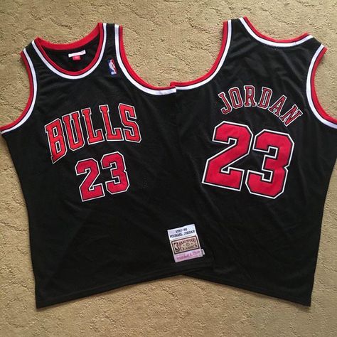 Chicago Bulls Ropa, Chicago Bulls Outfit, 23 Michael Jordan, Chicago Bulls Jersey, Michael Jordan 23, Photographie Indie, Michael Jordan Jersey, Basket Nba, Bulls Basketball