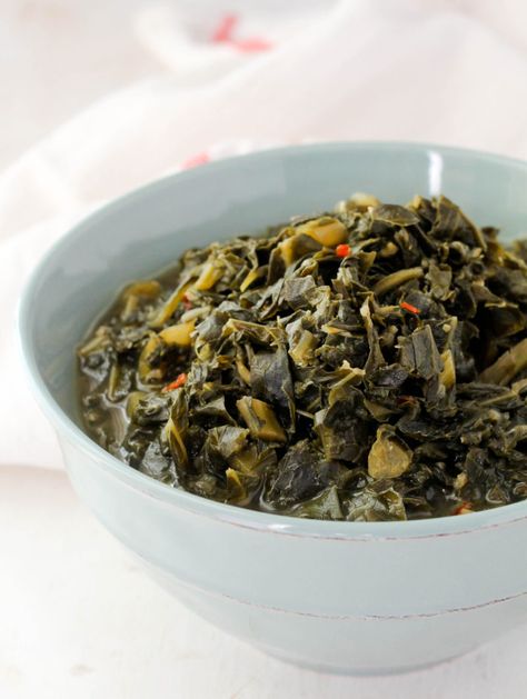 PRESSURE COOKER COLLARD GREENS - Jehan Can Cook Collard Green, How To Cook Greens, Carla Hall, Garlic Recipes, Collard Greens, Stew Recipes, Smoked Paprika, Pressure Cooker, Om Nom