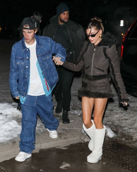 Hailey Candids on Instagram: "Hailey and Justin Bieber spotted arriving at a restaurant in Aspen, Colorado. (December 30) 📸: credits to the respective owners. DM for credits or a removal." Off Duty Model Style Winter, Hailey And Justin Bieber, Hailey And Justin, Justin And Hailey Bieber, Off Duty Model, Justin And Hailey, Hailey Bieber Outfits, Hailey Bieber Style, Aspen Colorado