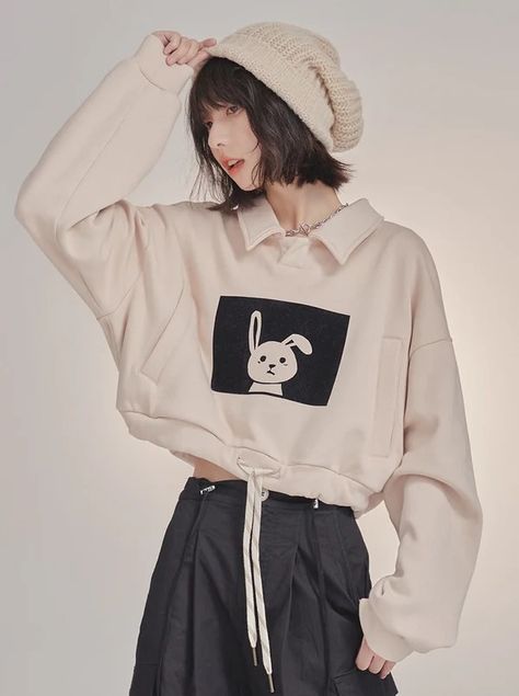 Rabbit Polo Collar Short Sweatshirt – Belchic Short Sweatshirt, Estilo Tomboy, Fancy Short Dresses, Polo Outfit, Cosplay Cute, Female Pose Reference, Casual Outfit Inspiration, Female Poses, 여자 패션