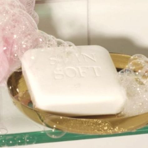 Nourishing Bar Soap With Healthy Benefits Great Smell Great Price. It's A Lil Bigger Than An Average Size Bar Of Dove Soap Dove Soap, Green Milk Glass, Fancy Soap, Avon Skin So Soft, Soap On A Rope, Bar Of Soap, Healthy Benefits, Mini Bowls, Liquid Hand Soap