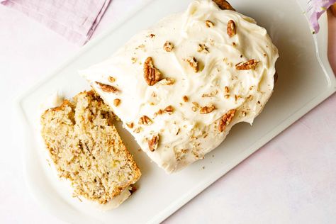 Turn Classic Hummingbird Cake Into A Quick Bread Hummingbird Bread Recipe Southern Living, Southern Living Hummingbird Bread, Hummingbird Loaf, Hummingbird Bread, Homemade Breadsticks, Breakfast Cakes, Breakfast Party Foods, Apple Caramel, Easy Dinner Casseroles