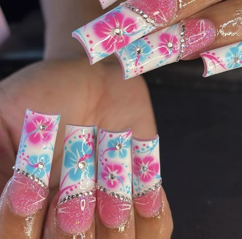 Nail Inspo Designs, Early 2000 Nails, Nails 23, No Ordinary Girl, Drip Nails, Cute Acrylic Nail Designs, Really Cute Nails, Beginner Crochet, White Nail