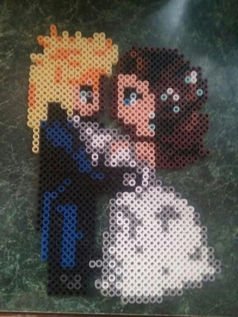 Jareth and Sarah from Labyrinth Labyrinth Perler Beads, Labyrinth Pixel Art, Labyrinth Cross Stitch, Perler Creations, Perler Art, Pony Bead Patterns, Diy Perler Bead Crafts, Perler Bead Templates, Iron Beads