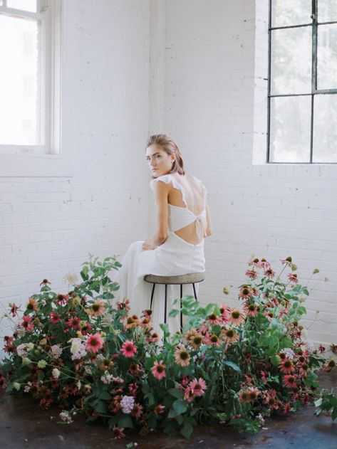 Flower Installation Photoshoot, Flower Studio Photoshoot, Floral Photoshoot Ideas, Floral Photo Shoots, Florist Brand, Florist Studio, Among The Wildflowers, Flower Photoshoot, Wedding Arch Flowers