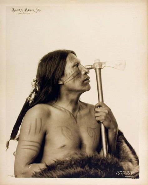 BLACK BEAR Jr. (Mato Sapa), Oglala Lakota, 1899. Lakota Indians, Oglala Lakota, Native American Warrior, Native American Men, Native American Pictures, Native American Photos, Native American Peoples, Native American Heritage, American Indian Art