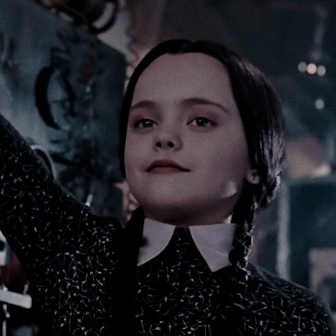 Los Addams, Addams Family Movie, Addams Familie, Addams Family Wednesday, Adams Family, The Addams Family, Halloween Icons, Christina Ricci, Season Of The Witch