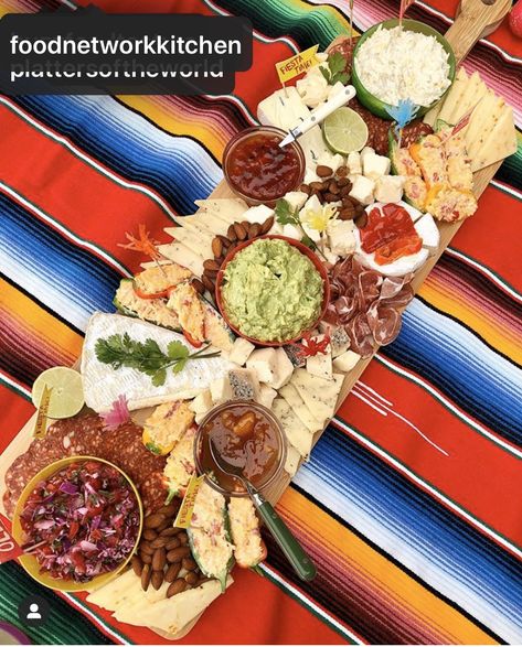 Mexican Theme Party Food, Mexican Birthday Parties, Mexican Night, Mexican Appetizers, Party Food Themes, Mexican Party Theme, Mexican Dinner, Charcuterie Inspiration, Charcuterie Platter