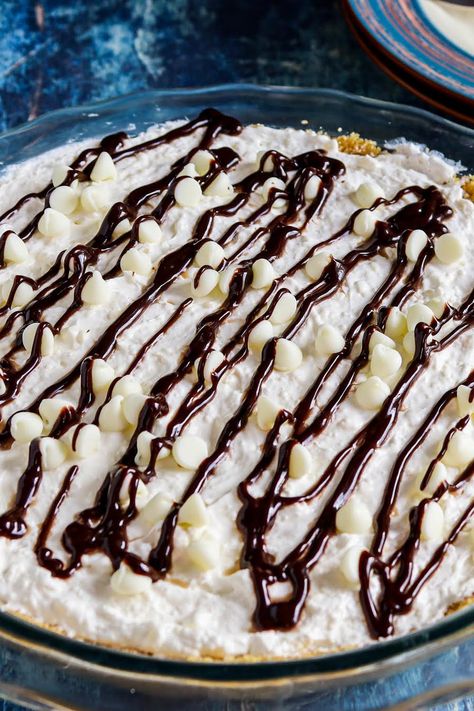 White Chocolate Pie White Chocolate Pie, White Chocolate Pudding, Chocolate Eclair Cake, Chocolate Pie With Pudding, Just A Pinch Recipes, Malted Milk, Impressive Recipes, Fourth Of July Food, Chocolate Pie