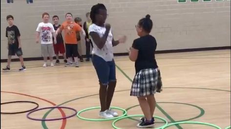 Ruthless New Game Includes Hopping, Hula Hoops, and Rock Paper Scissors - VICE Sports Hula Hoop Games, Kids Relay Races, Team Games For Kids, Indoor Group Games, Relay Games, Gym Games For Kids, Group Games For Kids, Summer Camp Games, Playground Games