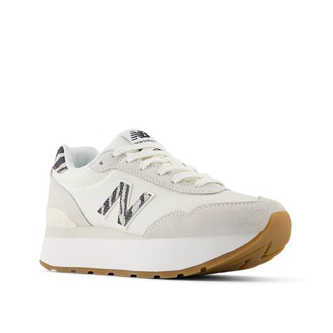 New Balance- Trendy Stuff To Buy, New Balance Shoes Platform, Cute Women Shoes, Women’s Fashion Sneakers, Platform New Balance, 237 New Balance, New Balance 574 Platform, Cute New Balance Shoes, Goat Showing