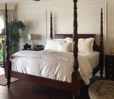 Bed Wood Four Poster Bed, Mahogany Bedroom Furniture, Four Poster Bedroom, Caribbean Poster, Rice Bed, Mahogany Headboard, King Poster Bed, Mahogany Bed, Poster Beds