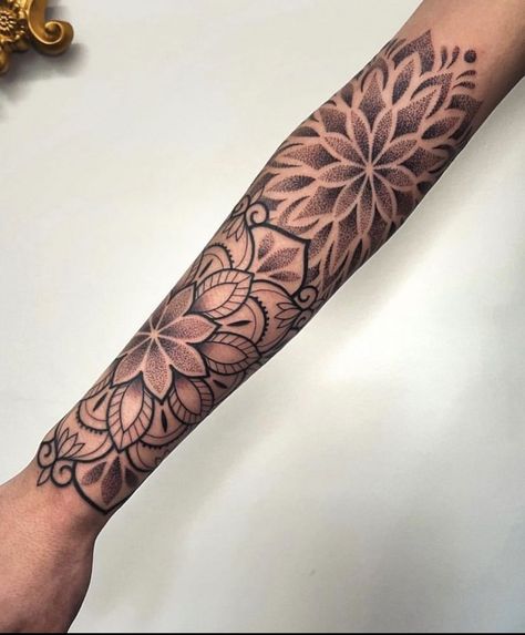 Mandala Arm Tattoos, Tato Mandala, Mandala Tattoos For Women, Mandela Tattoo, Underarm Tattoo, Mandala Tattoo Sleeve, Geometric Sleeve Tattoo, Feminine Tattoo Sleeves, Tattoo Filler