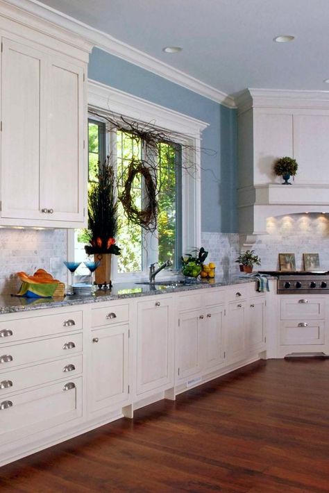 White Granite Countertops Kitchen, Blue Countertops, Blue Granite Countertops, Blue Kitchen Walls, Kitchen Design Countertops, Light Blue Kitchens, White Granite Countertops, White Shaker Kitchen, Blue Backsplash