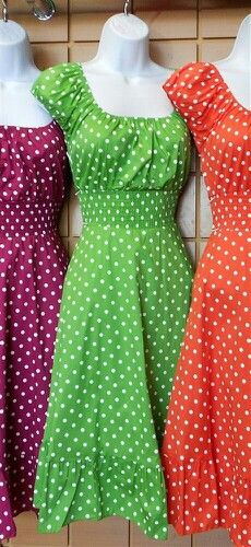 Can I please have one? Or two? Or all of them?? :) Polka Dot Dresses, Mode Retro, Easter Dresses, Robes Vintage, Pin Up Dresses, Retro Mode, Vintage Orange, Easter Dress, Dresses Vintage