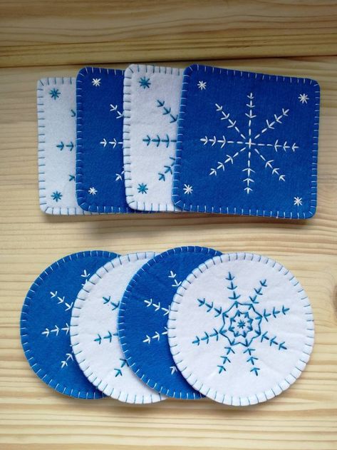 Christmas Felt Coasters With Snowflake Winter Table - Etsy UK Christmas Felt Coasters, Felt Christmas Coasters, Felt Table Mat, Felt Coasters Diy, Felt Crafts To Sell, Christmas Felt Decorations, Christmas Tree Coasters, Felt Purses, Candle Mats Patterns