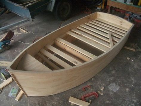 Boat bed single Boat Beds For Kids, Sailing Essentials, Storage Building Plans, Boat Furniture, Boat Bed, Wood Boat Plans, Build Your Own Boat, Boat Decor, Wooden Boat Plans