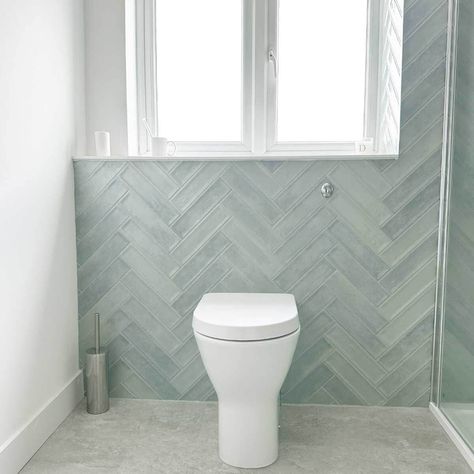 Herringbone Tile Shower Wall, Herringbone Bathroom Wall, Shower Feature Wall, Bathroom Feature Wall Tile, Wall Tiles Bathroom, Wall Tiles Kitchen, Bathroom Splashback, Aqua Tiles, Brick Wall Tiles