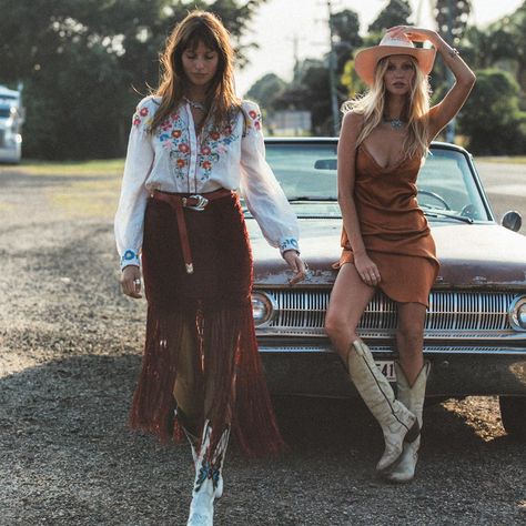 Western Wedding Guest Outfit, Fringe Skirt Outfit, Summer Western Outfits, Suede Fringe Skirt, Chasing Unicorns, A$ap Rocky, 70s Outfits, Wild Love, Nashville Outfits