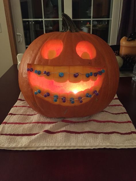 Orthodontic pumpkin! Dental Pumpkin Carving Ideas, Dental Pumpkin Ideas, Dental Halloween Ideas, Dental Halloween, Pumpkin Idea, Halloween Board, Pumpkin Contest, Carving Pumpkins, Pumpkin Carving Ideas