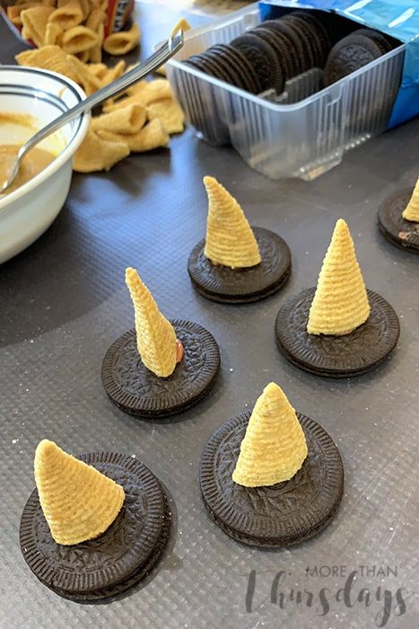 Edible Sorting Hat, Homemade Butterbeer, Harry Potter Themed Party, Harry Potter Bridal Shower, 11 Birthday, Oreo Thins, Harry Potter Sorting, Harry Potter Sorting Hat, Dobby Harry Potter