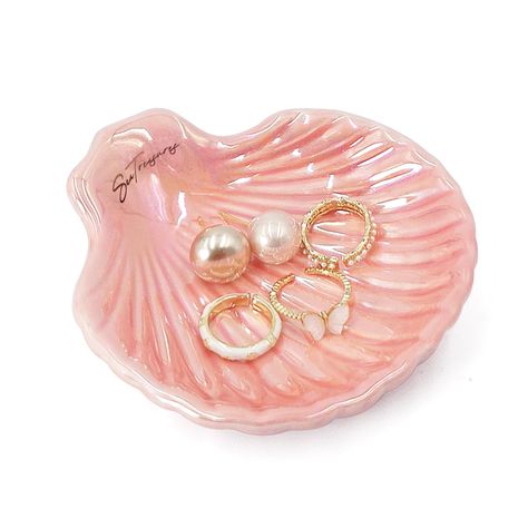 PRICES MAY VARY. Perfect Size:This beautiful ceramic shell jewelry tray measures 3.94*4.33*0.98 inches, providing ample space for your rings, earrings, necklaces, bracelets, keys and watches. Elegant Shell Design: Our pink shell jewelry tray is made of exquisite pearl plating, adding a touch of elegance to any room. Perfect Decoration: This tray is not only a container for your jewelry, but also a perfect decoration for your home, office, coffee table, bookshelf, dressing table or any room. High Apartment Things, Beach Room Decor, Ceramic Shell, Tray Ceramic, Table Bookshelf, Tiny Room, Marble Plates, Bracelet Organizer, Beach Room