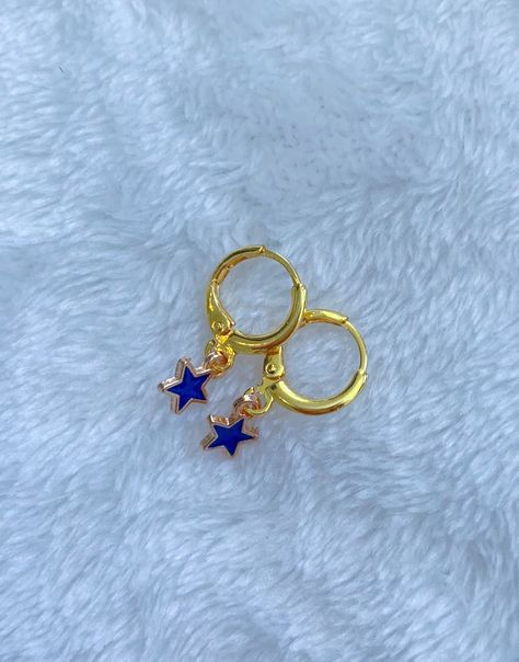 Star Huggies, Navy And Hot Pink, Preppy Earrings, Prep Girl, Preppy Essentials, Preppy Accessories, Navy Blue Earrings, Ears Pierced, Shopping Items