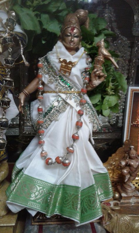 Goddess Andal Goda Devi, Worship Images, Puja Decor, Hindu Worship, Puja Room, Pooja Room, Pooja Rooms, Central Asia, Gods And Goddesses