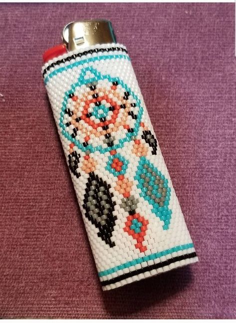 Native American   Beaded white dreamcatcher lighter cover. Beaded Lighter Case, Brick Stitch Beading, Beaded Lighter, White Dreamcatcher, Lighter Cover, Beaded Hat Bands, Native American Beadwork Patterns, Native Beading Patterns, Beaded Earrings Native