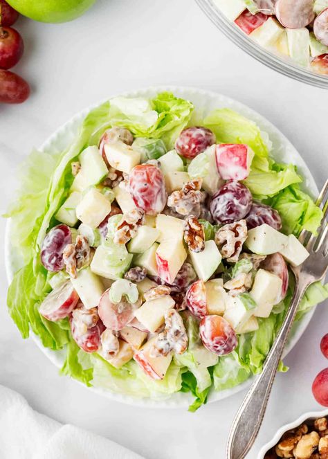 Best Waldorf Salad Recipe, Christmas Dinner Recipes Easy, Waldorf Salad Recipe, Waldorf Salad, Classic Salad, Honey Baked Ham, I Heart Naptime, Christmas Food Dinner, Cranberry Recipes